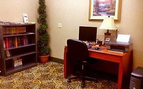 Quality Inn & Suites Benton - Draffenville